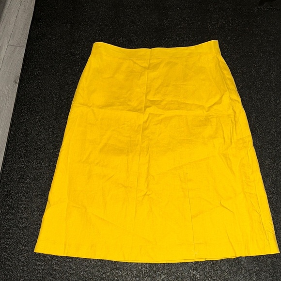 Ann Taylor Dresses & Skirts - New with tags! Ann Taylor Vibrant Yellow A-Line Skirt size 12